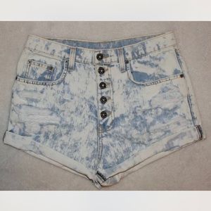 Carmar Distressed High Rise Jean Shorts, Size 28.